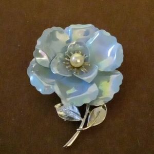 Vintage Coro brooch 3.5" 3"w
